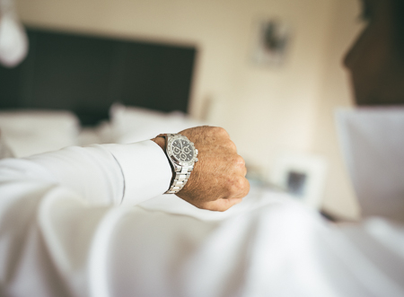 when to choose a wedding photographer